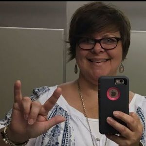 Meet your Posher, Amie